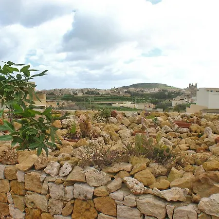 Artist's Għarb